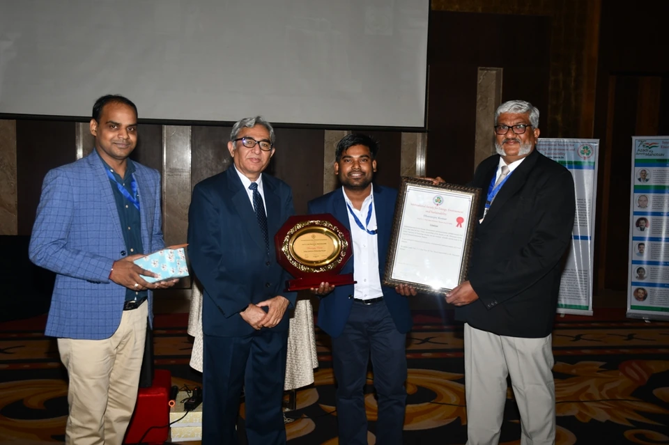 Award presentation from the ISEES archive, photograph 2